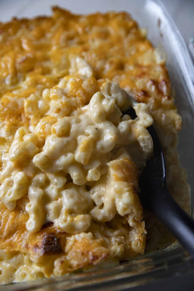 The Ultimate Creamy Mac & Cheese Extravaganza
