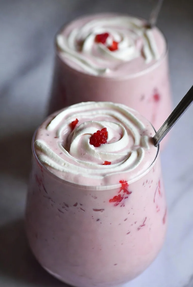 Strawberry Yogurt Dessert: A Quick & Healthy Treat