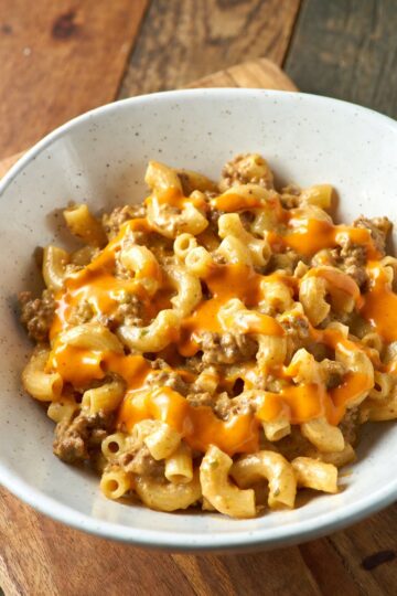 Taco Macaroni & Cheese With Queso: Easy Recipe!