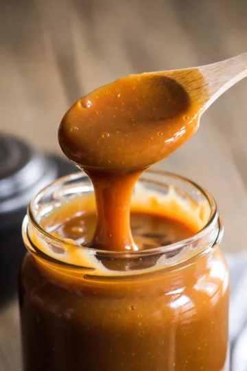Easy Homemade Brown Sugar Caramel Sauce: 5-Min Recipe